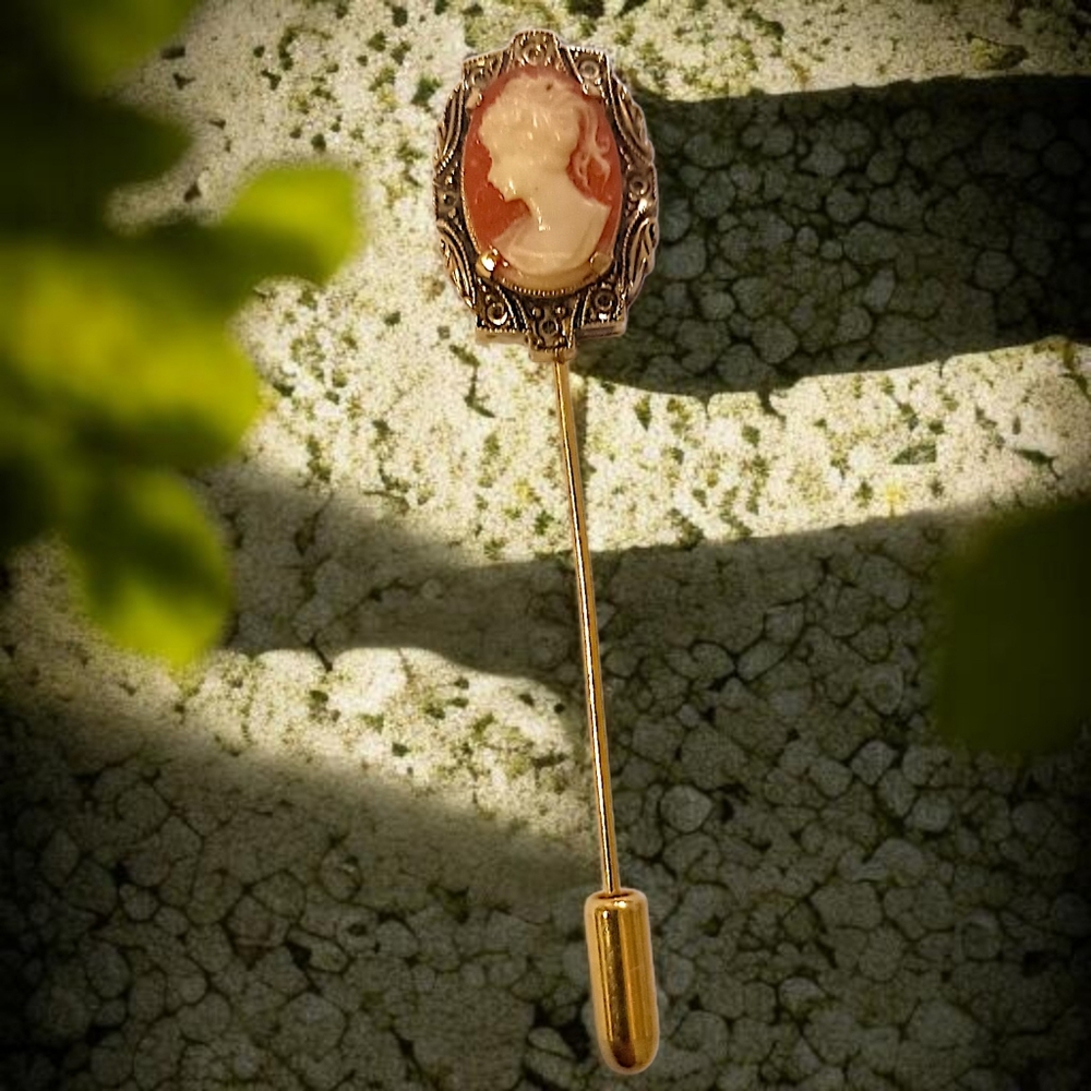 Vtg Cameo Stick Pin Lapel Hat Scarf‎ Gold Tone Right Facing Victorian Edwardian